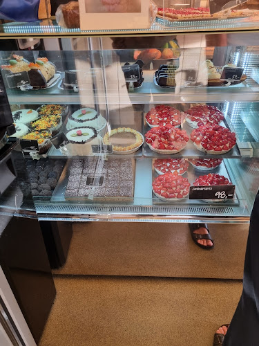 Lyngens Bageri - Gastronomi og hotelvirksomhed