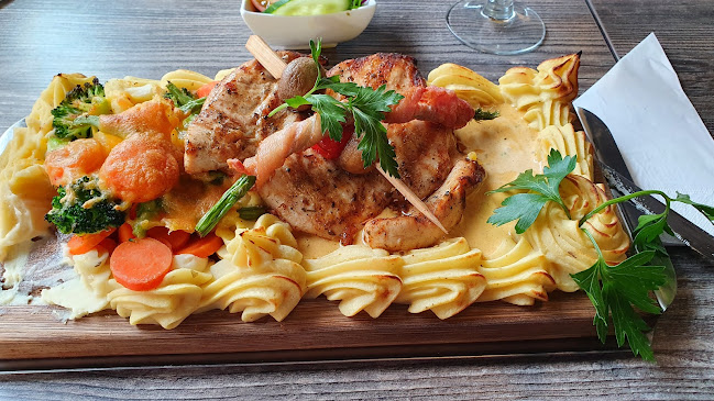 Café Rendezvous Pizza & Steak House - Gastronomi og hotelvirksomhed