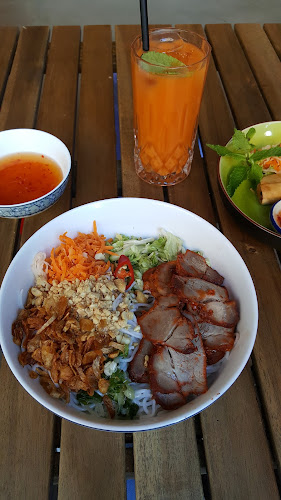 Me - Mother's Street Food - Gastronomi og hotelvirksomhed