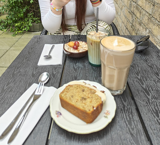 Comentarii opinii despre Café Agnes