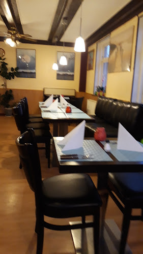 Pizza House - Gastronomi og hotelvirksomhed