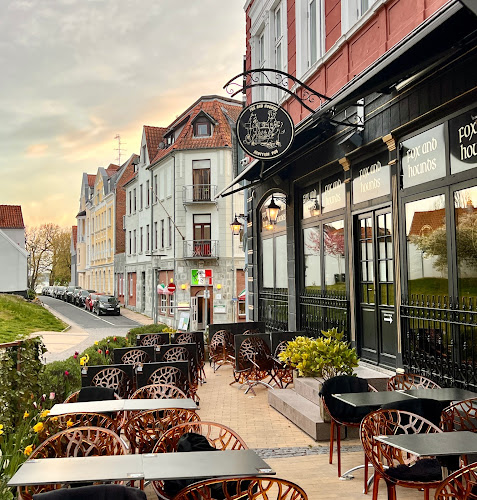 Fox and Hounds - Gastronomi og hotelvirksomhed