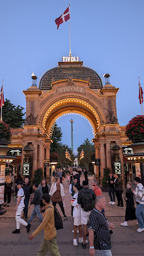 Cocks & Cows Tivoli Food Hall - Gastronomi og hotelvirksomhed