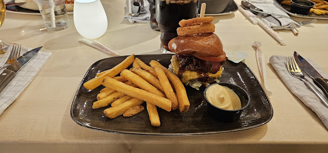 Bone's - Gastronomi og hotelvirksomhed