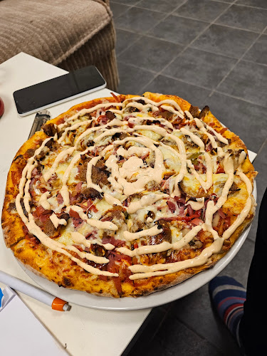 Opinii despre Nimo Pizza og Grill în Ørum - Gastronomi og hotelvirksomhed