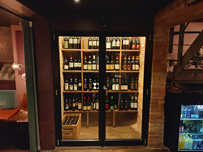 Basso - Gastronomi og hotelvirksomhed