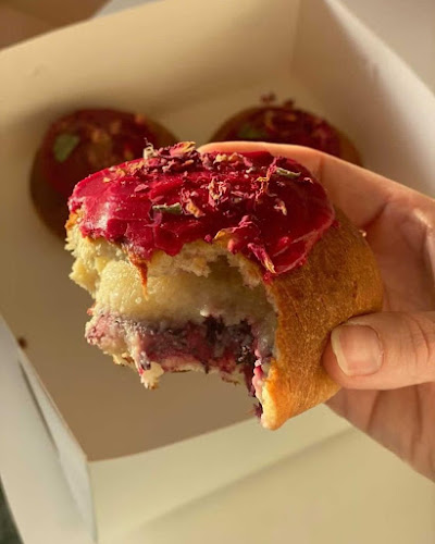 Comentarii opinii despre Emma Emma