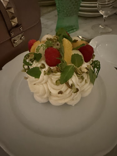 Opinii despre Delphine în København - Gastronomi og hotelvirksomhed