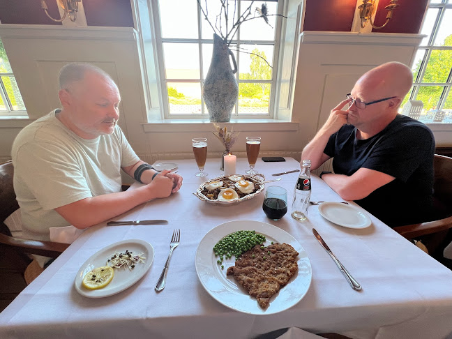 Opinii despre Den Gamle Grænsekro în Christiansfeld - Gastronomi og hotelvirksomhed