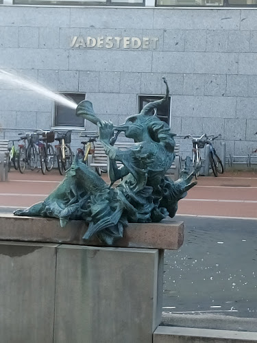 China House - Gastronomi og hotelvirksomhed