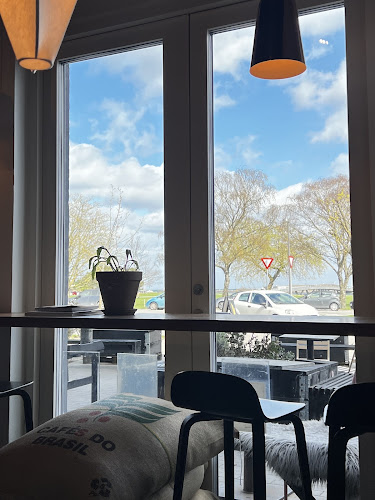 Yellow Bird Coffee - Gastronomi og hotelvirksomhed