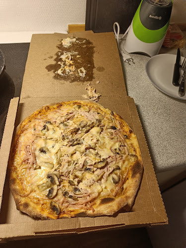 Opinii despre Mama Olga's Pizzaria & Steakhouse în Holbæk - Gastronomi og hotelvirksomhed