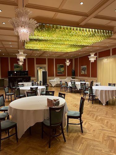 Opinii despre Restaurant Næsbyhoved Skov în Odense - Gastronomi og hotelvirksomhed