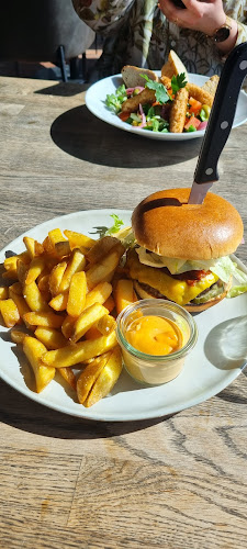 Opinii despre Restaurant Golfklubben în Silkeborg - Gastronomi og hotelvirksomhed