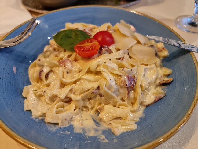 Café Novo - Gastronomi og hotelvirksomhed