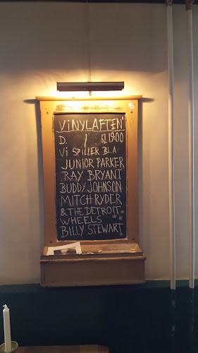 Langebrogade 8, 1411 København