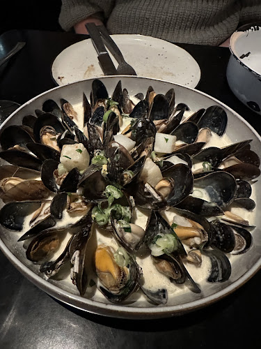 Opinii despre Kødbyens Fiskebar în København - Gastronomi og hotelvirksomhed