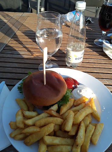 Opinii despre Café På toppen în Rønde - Gastronomi og hotelvirksomhed