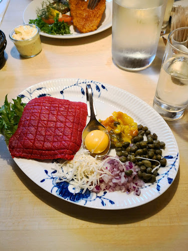 Restaurant Raadhuskælderen - Gastronomi og hotelvirksomhed