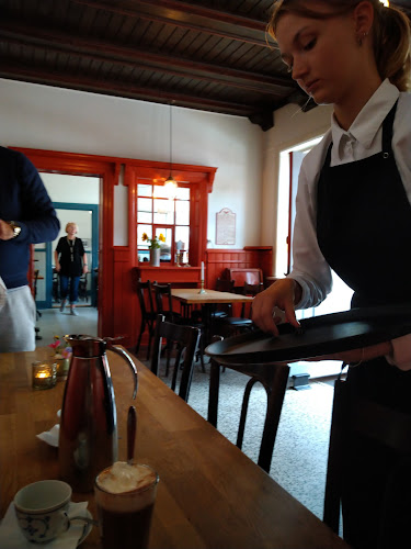 Comentarii opinii despre Vrads Station