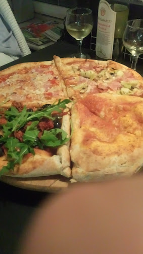 Comentarii opinii despre La Tradizionale Pizzeria