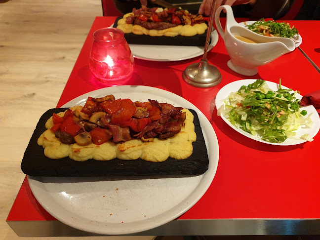 Konya Pizza & Cafe - Gastronomi og hotelvirksomhed