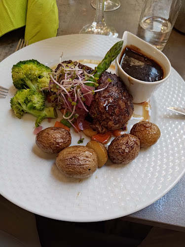 Opinii despre Restaurant Hotel Falster în Nykøbing Falster - Gastronomi og hotelvirksomhed