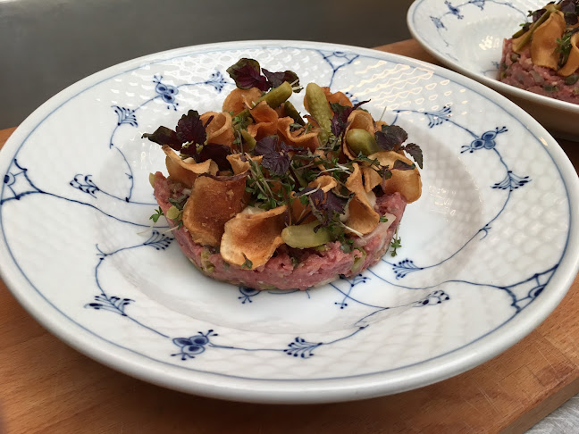 Opinii despre Restaurant Næsbyhoved Skov în Odense - Gastronomi og hotelvirksomhed