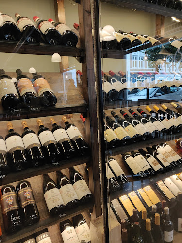 Comentarii opinii despre Pinot Butik & Bar