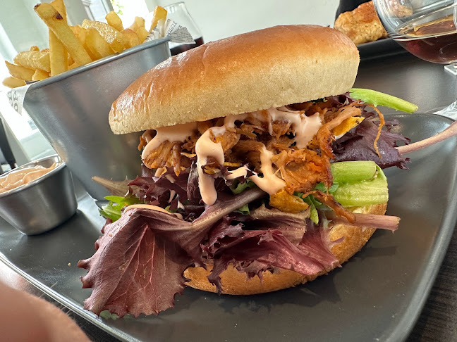 Comentarii opinii despre Esja Bistro