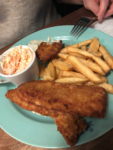 Opinii despre Sallie’s Restaurant & Snack Bar în Albertslund - Gastronomi og hotelvirksomhed