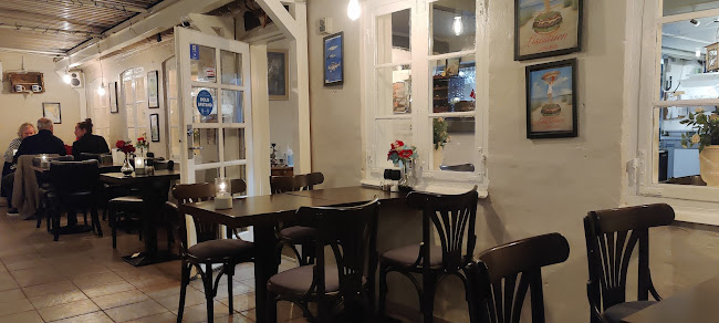 Opinii despre Lisestuen Cafe & Burgerbar în Liseleje - Gastronomi og hotelvirksomhed