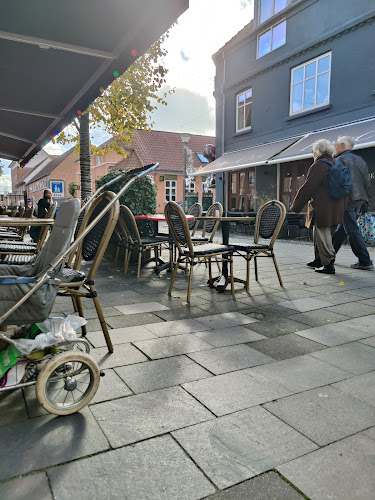 Café Picasso Aps - Gastronomi og hotelvirksomhed