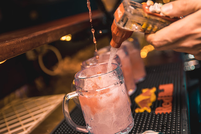 Opinii despre Zwei Grosse Bierbar Aalborg ApS în Aalborg - Gastronomi og hotelvirksomhed