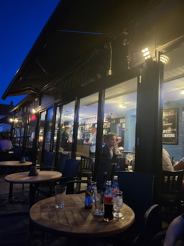 Comentarii opinii despre MesterBar