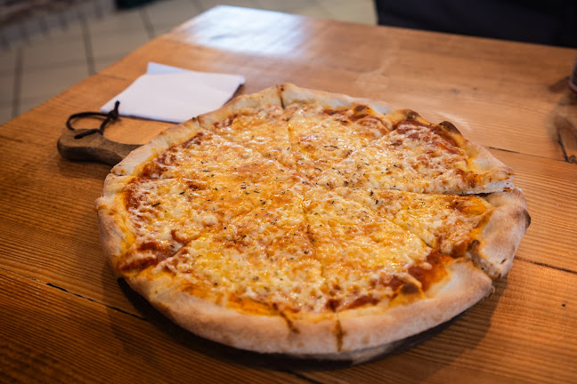 Opinii despre Piccola Pizza în Hillerød - Gastronomi og hotelvirksomhed