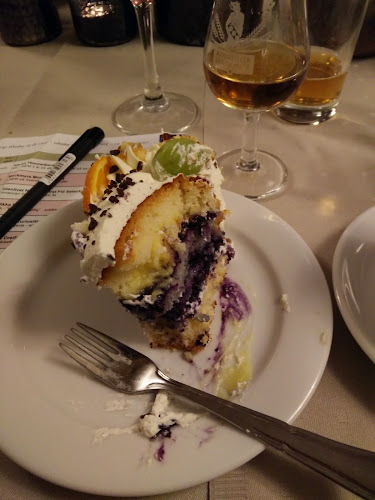 Opinii despre Amstrupgård în Ulstrup - Gastronomi og hotelvirksomhed