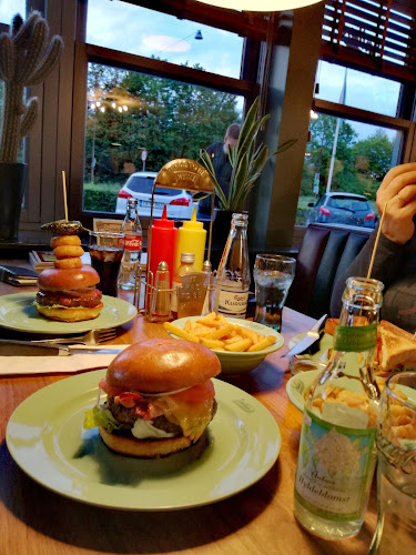 Sallie’s Restaurant & Snack Bar - Albertslund