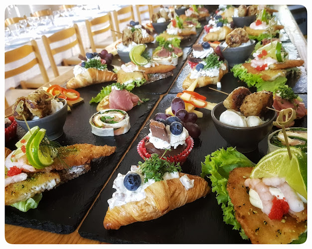 Opinii despre Plums Gaards Gourmet în Assens - Gastronomi og hotelvirksomhed