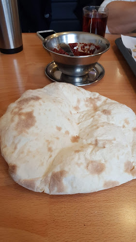 Comentarii opinii despre Mana-ish House