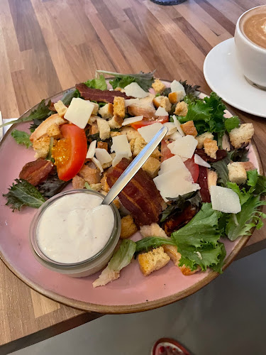 Churros cafėen - Gastronomi og hotelvirksomhed