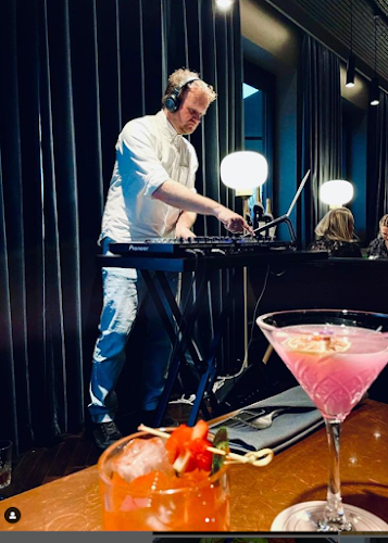 Opinii despre Level Six Rooftop Bar & Terrace în København - Gastronomi og hotelvirksomhed