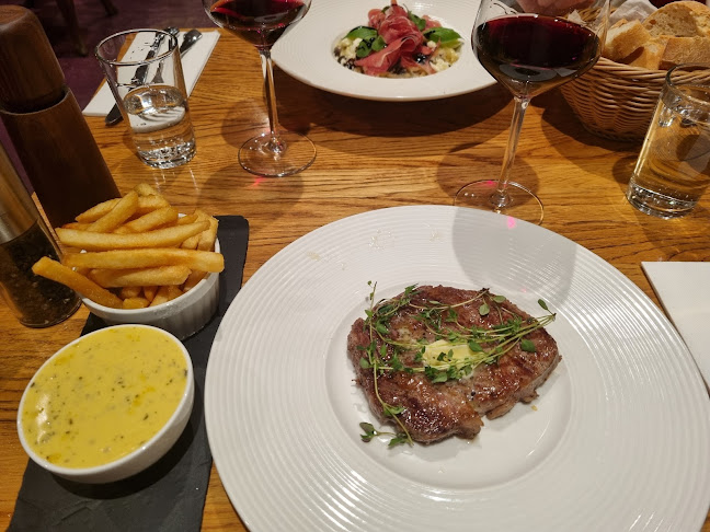 Restaurant Tango & Vinos - Gastronomi og hotelvirksomhed