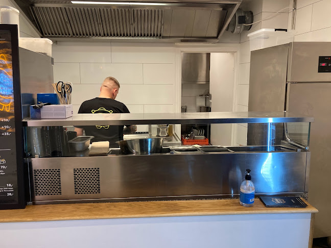 Comentarii opinii despre Fatboy Burger Food Truck