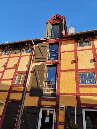 Comentarii opinii despre Den Gamle Købmandsgård ApS