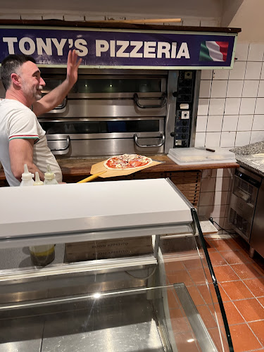 Comentarii opinii despre Tony's Pizza
