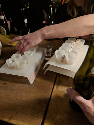 Comentarii opinii despre Benni's Bar