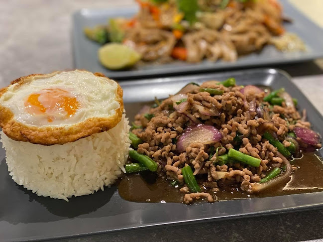 Arhaan Thai - Gastronomi og hotelvirksomhed