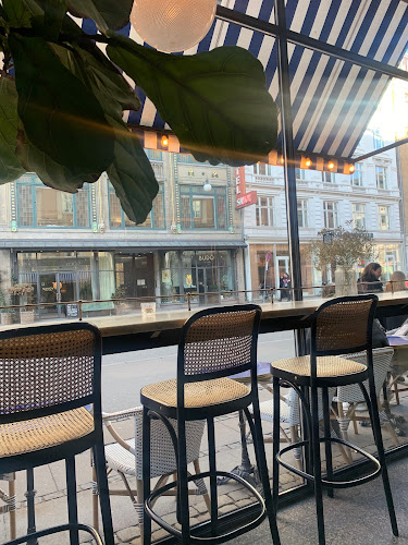 Comentarii opinii despre Cafe Coco