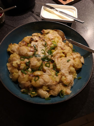 Lullo's mad og kager - Gastronomi og hotelvirksomhed